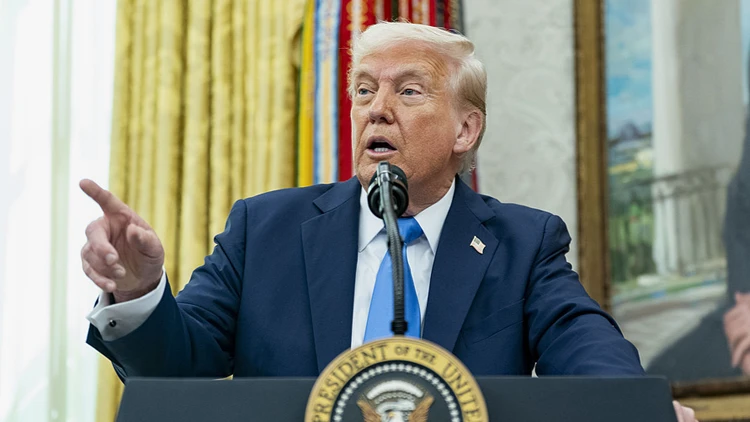 Trump kündigte an, die Zölle auf verschiedene südkoreanische Waren auf 25 % zu erhöhen.