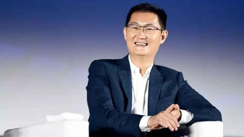 Tencent startet neuen Social-Media-Bereich: Pony Ma stellt auf interner Mitarbeiterkonferenz das KI-gestützte Social-Gameplay „Yuanbaopai“ vor.