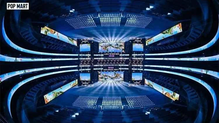 Shen Teng, Li Dan und Wu Tiao Ren sind da! Die Jahreshauptversammlung 2026 von Pop Mart verwandelt sich in eine „Sternennacht“.