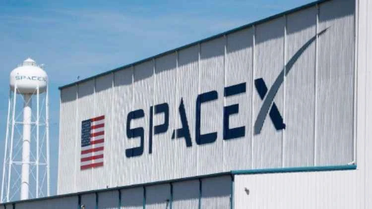 Musk und SpaceX haben sich zum Ziel gesetzt, Städte auf anderen Planeten zu bauen: Die Mondmission soll in 10 Jahren abgeschlossen sein, die Marsmission in 20 Jahren!