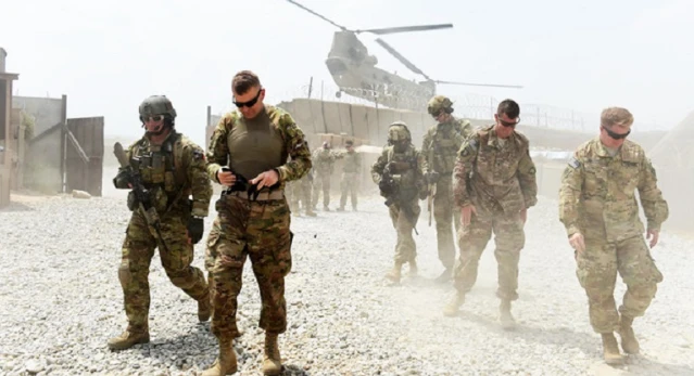 Iran-Lage | US-Medien: Verteidigungsministerium plant Entsendung von 10.000 zusätzlichen Bodentruppen in den Nahen Osten und erweitert damit Trumps militärische Optionen.